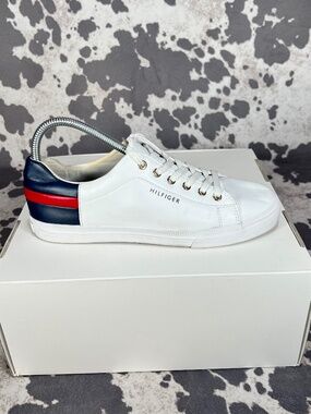 Tommy Hilfiger women's size 7.5